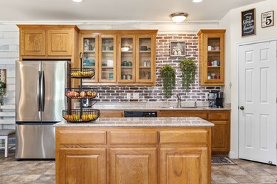 SELLER IS OFFERING $10,000 IN BUYER CONCESSIONS! Enjoy - photo 26