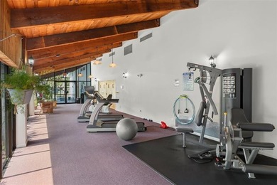 WOW!!! RARELY AVAILABLE REMODLED GROUND FLOOR CORNER UNIT - photo 28