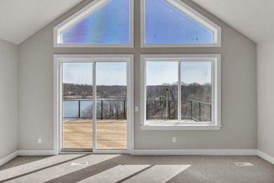 Lakefront home with two-slip dock. 5 bedrooms/4 baths completely - photo 35