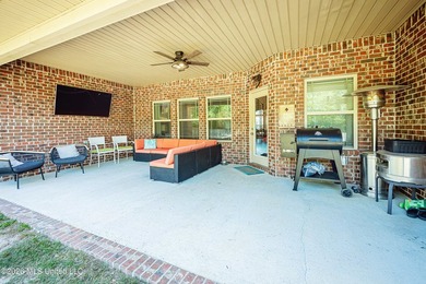 Newly reduced price as of 5/18!! Welcome home to this beautiful - photo 46