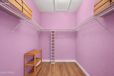 This charming 3-bedroom, 2-bathroom single-family residence - photo 11