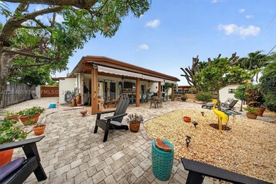 Beautifully renovated 3-bedroom, 3-bath residence in the - photo 12