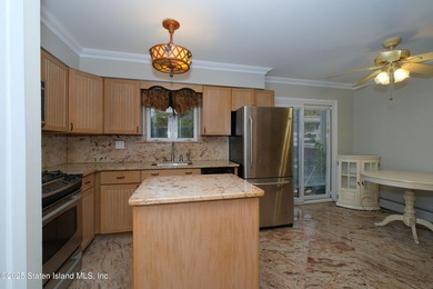 Discover the perfect blend of comfort convenience and community - photo 12