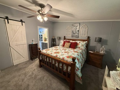This country home, situated on nearly half an acre, has it all - photo 14