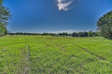 +/-325 acres with approximately 1 mile of frontage on Lake - photo 21