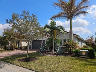 (private lake, pond, coastal) Home Active Under Contract in Port Saint Lucie Florida