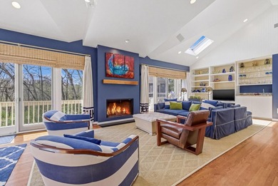 You've found it: Oak Bluffs offers a stunning setting just - photo 8