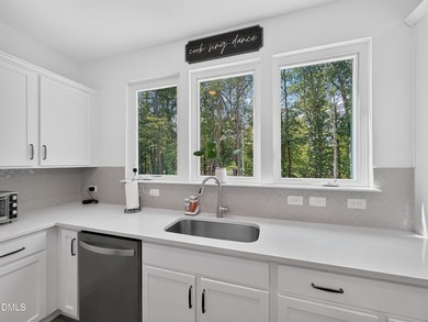 This beautifully crafted 2,820 sq ft home in the gated community - photo 12
