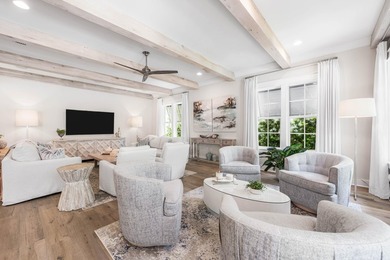 Welcome to 105 Rosecourt Street, the largest single-story floor - photo 13