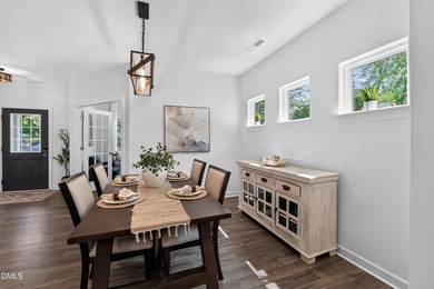 This beautifully crafted 2,820 sq ft home in the gated community - photo 15