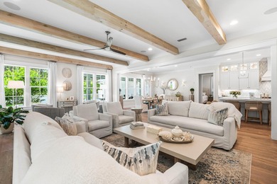 Welcome to 105 Rosecourt Street, the largest single-story floor - photo 16