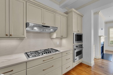 Welcome to effortless luxury in one of Downtown Greenville's - photo 17