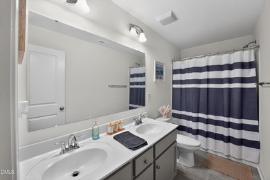 This beautifully crafted 2,820 sq ft home in the gated community - photo 24