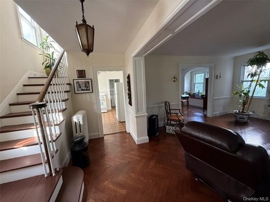 Nestled in the heart of the Rochelle Heights Historic District - photo 28