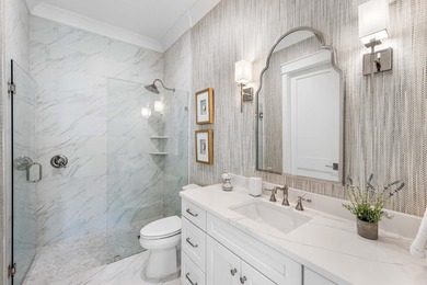 Welcome to 105 Rosecourt Street, the largest single-story floor - photo 37