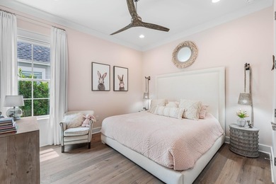 Welcome to 105 Rosecourt Street, the largest single-story floor - photo 38