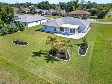 WILL NOT LAST LONG! BEAUTIFULLY RENOVATED 3 BEDROOM, 2 BATH - photo 38