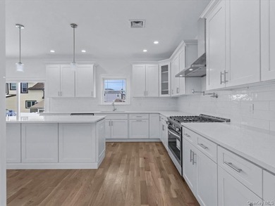 Welcome to 42 Williamson Street, a beautiful new construction - photo 7