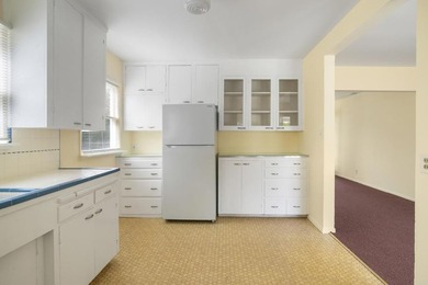 135 4th St - photo 14