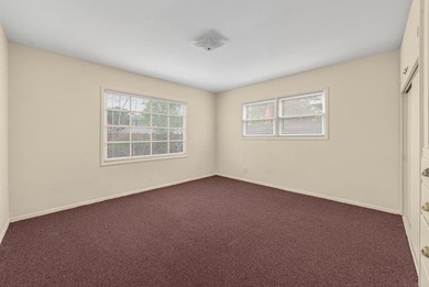 135 4th St - photo 20