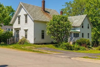 Spacious family intown home featuring an attached two-story barn - photo 1