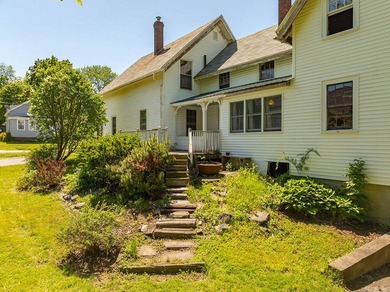 Spacious family intown home featuring an attached two-story barn - photo 4