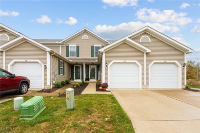 Lake Erie - Lorain County Townhome/Townhouse For Sale in Avon Lake Ohio