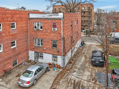 Prime Flushing location! Well-maintained legal 2-family home - photo 20