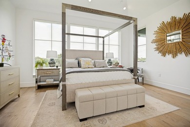 Barely lived in and impeccably maintained, this exceptional - photo 21