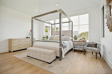 Barely lived in and impeccably maintained, this exceptional - photo 22