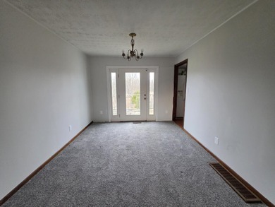 With over 3000 sqft of living space and nearly 7 acres, this