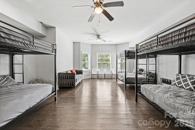 TURN KEY LUXURY  WITH CONSISTENT TRACK RECORD OF BOOKINGS YEAR - photo 38