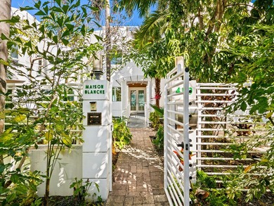 Stunning contemporary waterfront estate on the Karen Canal in - photo 48