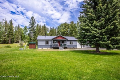 One-level home, built in 2020 with very tasteful finishes - photo 1