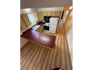 Parkside Condominiums is located in a quiet neighborhood only 3 - photo 4