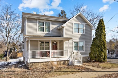 Fox River Home For Sale in East Dundee Illinois