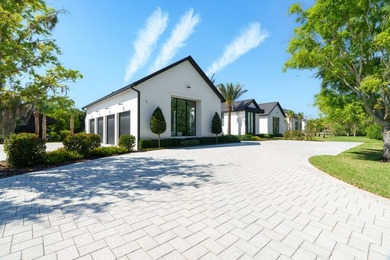 Completed in 2025, this luxurious, one-of-a-kind 2.71-acre - photo 11