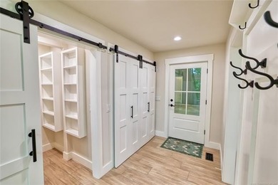 Beautiful Wooded Lakefront Retreat! You will love lakefront - photo 12