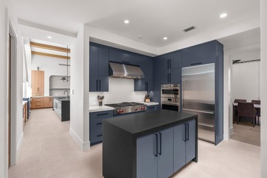 Completed in 2025, this luxurious, one-of-a-kind 2.71-acre - photo 18