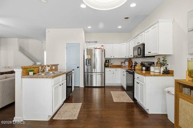 Welcome home to this charming Liberty Point property situated on - photo 22