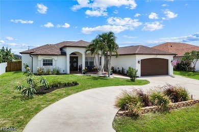 This custom-built 4-bedroom, 3-bathroom home in Northwest Cape - photo 39