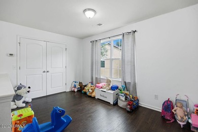Welcome home to this charming Liberty Point property situated on - photo 44