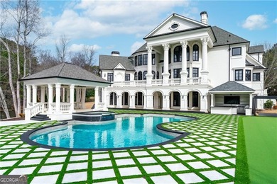 Extraordinary, fully renovated gated estate offering a rare - photo 15