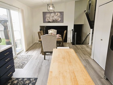Welcome to this beautifully updated quad-level home that - photo 15