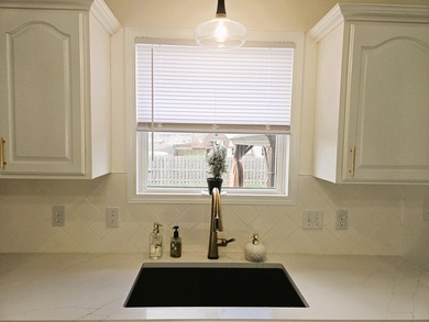 Welcome to this beautifully updated quad-level home that - photo 16