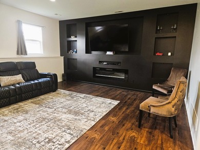 Welcome to this beautifully updated quad-level home that - photo 19