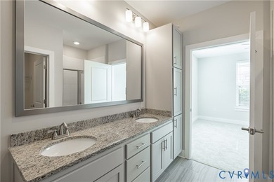 MOVE-IN READY! Fabulous opportunity to own a beautiful - photo 20