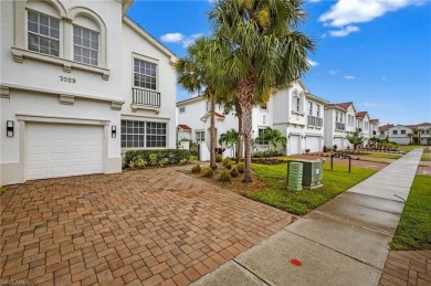 Lake Townhome/Townhouse For Sale in Naples, Florida