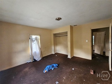 Attention investors and cash buyers! Check out this 4-bedroom - photo 28