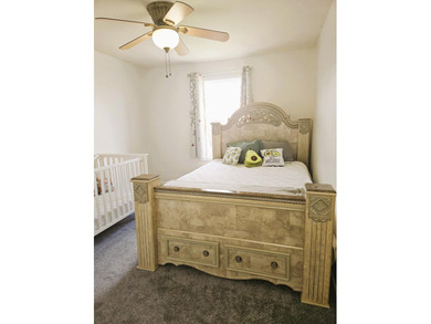 Welcome to this beautifully updated quad-level home that - photo 31